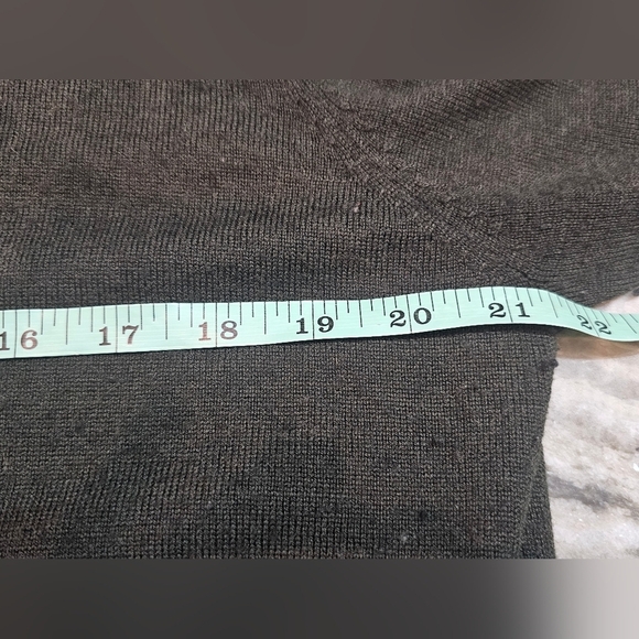 Cabela’s XL Merino Wool Blend V-Neck Sweater Dark Gray Pullover Outfitter Series - Picture 8 of 11